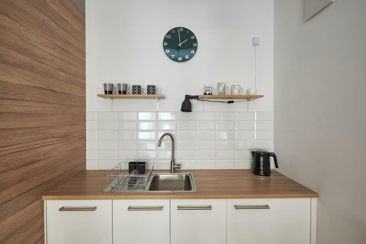 Modern Apartment In Варшава Екстериор снимка