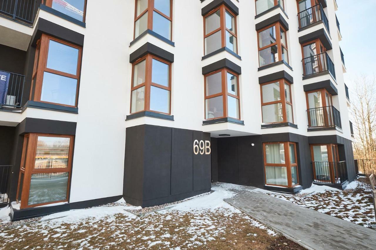 Modern Apartment In Варшава Екстериор снимка