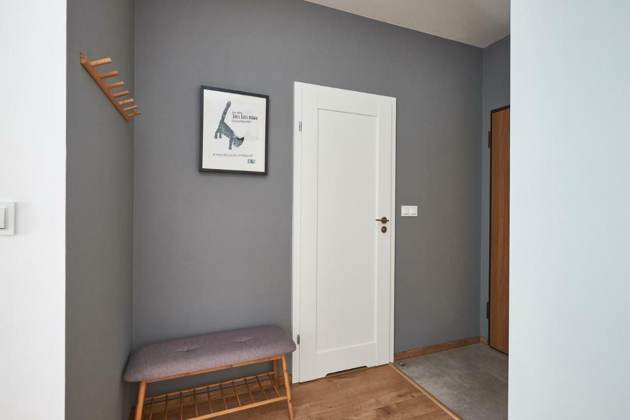 Modern Apartment In Варшава Екстериор снимка