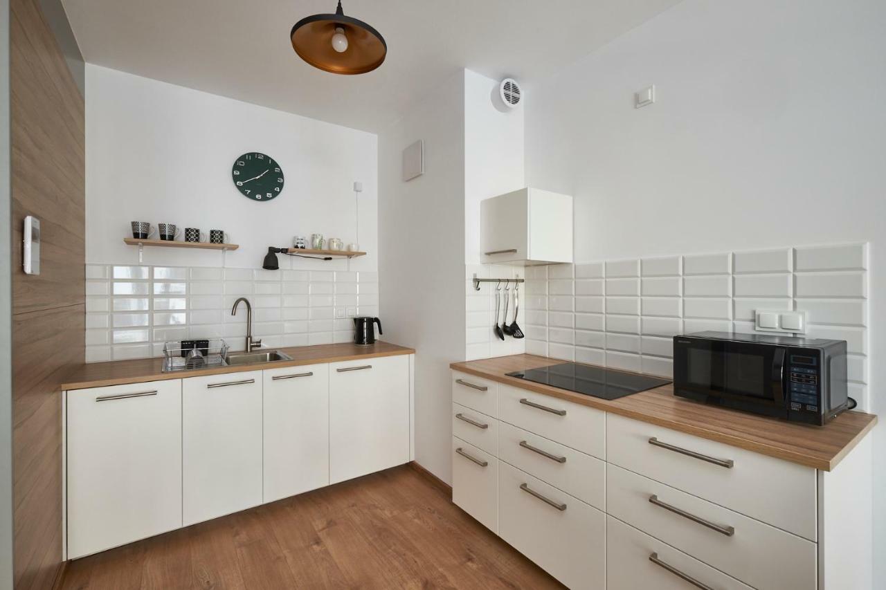 Modern Apartment In Варшава Екстериор снимка