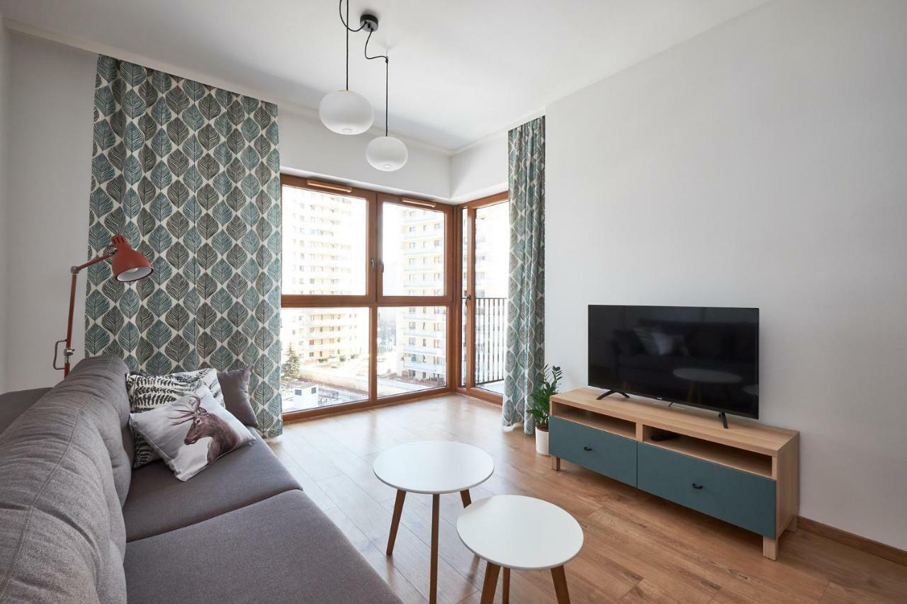 Modern Apartment In Варшава Екстериор снимка