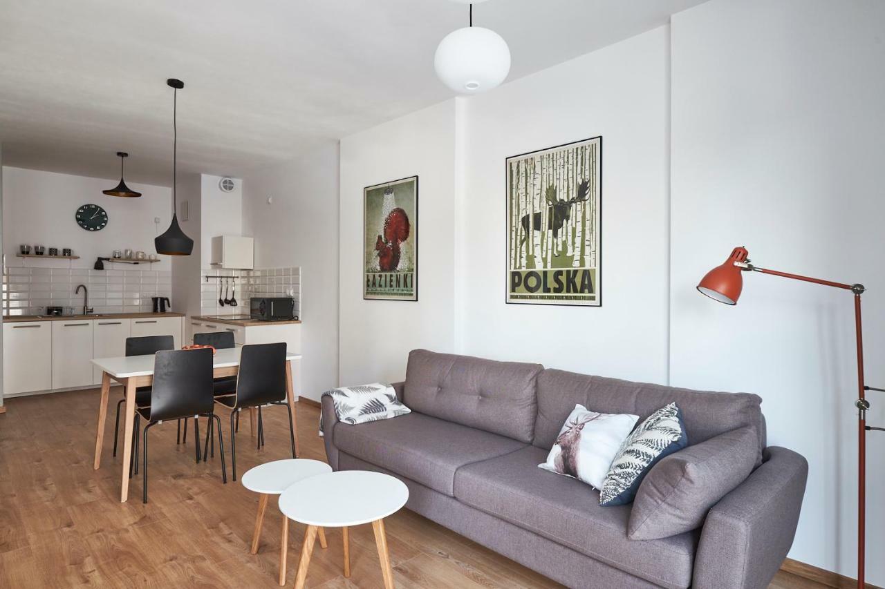 Modern Apartment In Варшава Екстериор снимка