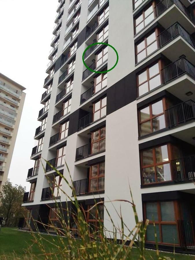 Modern Apartment In Варшава Екстериор снимка